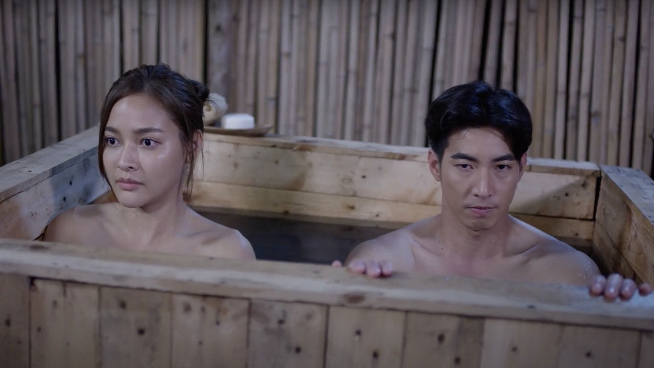 วิวาห์ฟ้าแลบ EP.14 โตโน่-ปุ๊กลุก นุ่งน้อยห่มน้อย ลงอ่างแช่น้ำด้วยกัน