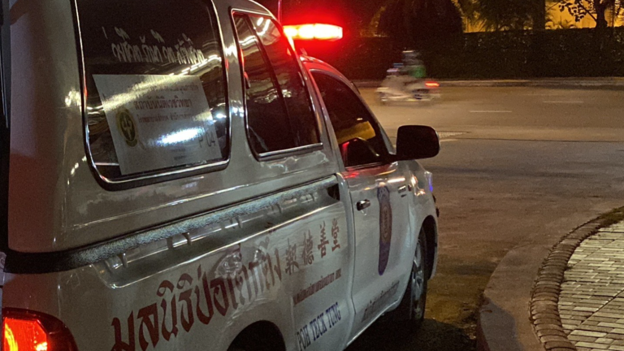 "ชนแล้วหนี" ล่ารถบรรทุกตีนผี เฉี่ยว จยย.-ขยี้หัวคนซ้อนท้ายดับสยอง 