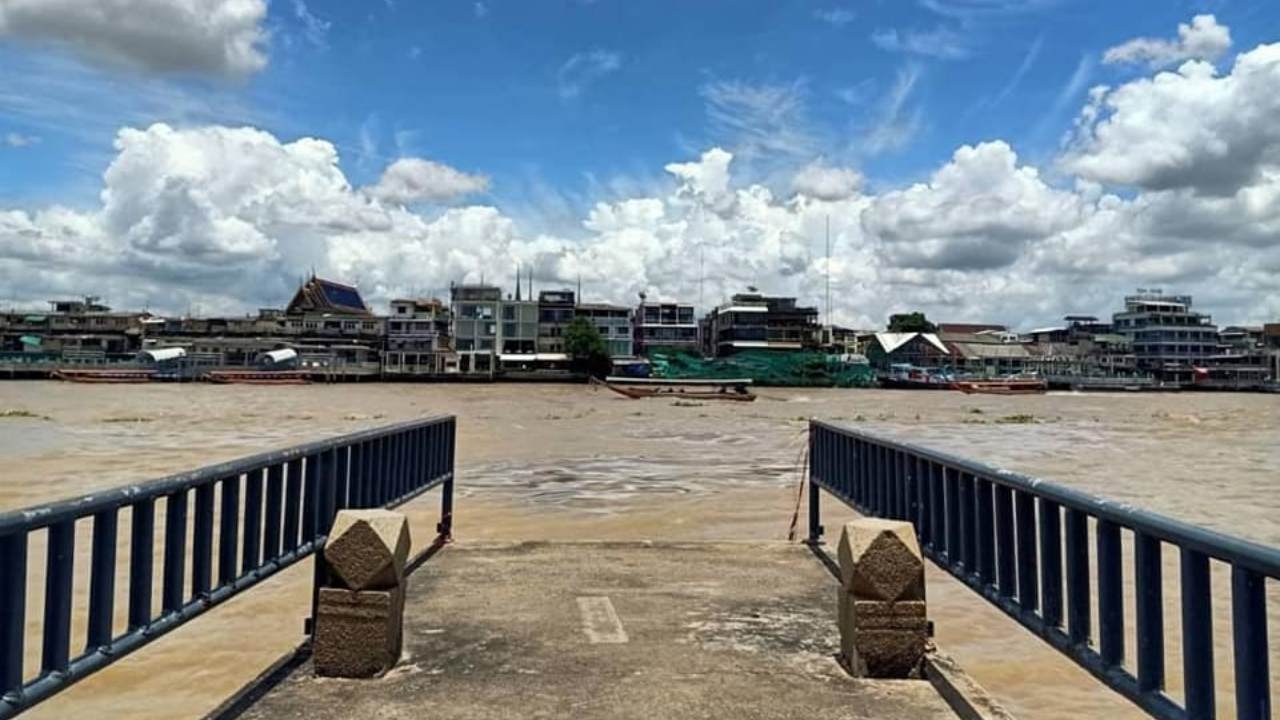 กรมอุทกศาสตร์ เตือนพื้นที่เฝ้าระวัง ระดับน้ำในเจ้าพระยา เพิ่มสูงขึ้นกว่าปกติ