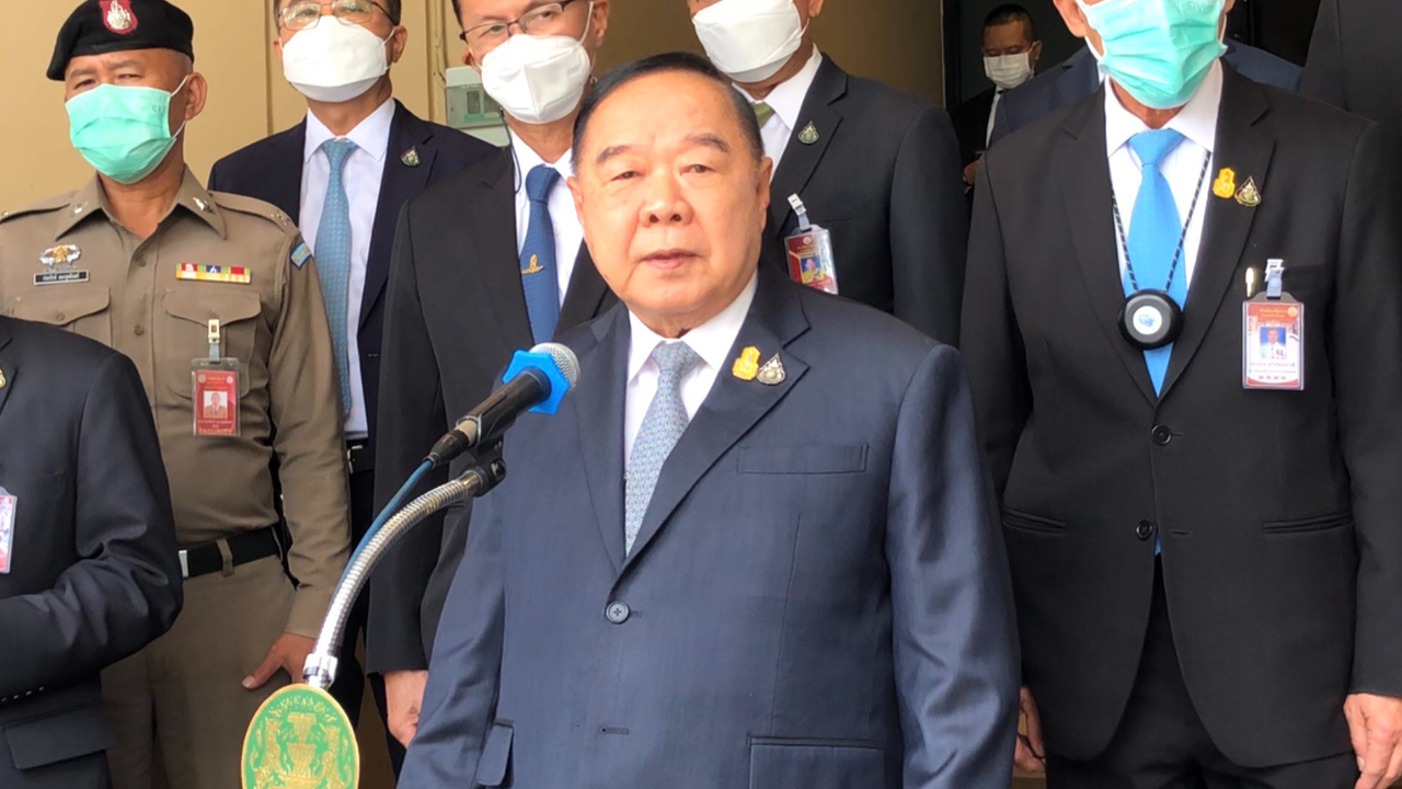 "บิ๊กป้อม" โยน "คลัง" จัดการเงินบาทอ่อน ชี้ ปกติ งบฯ กลาโหม 1.3 พันล้าน