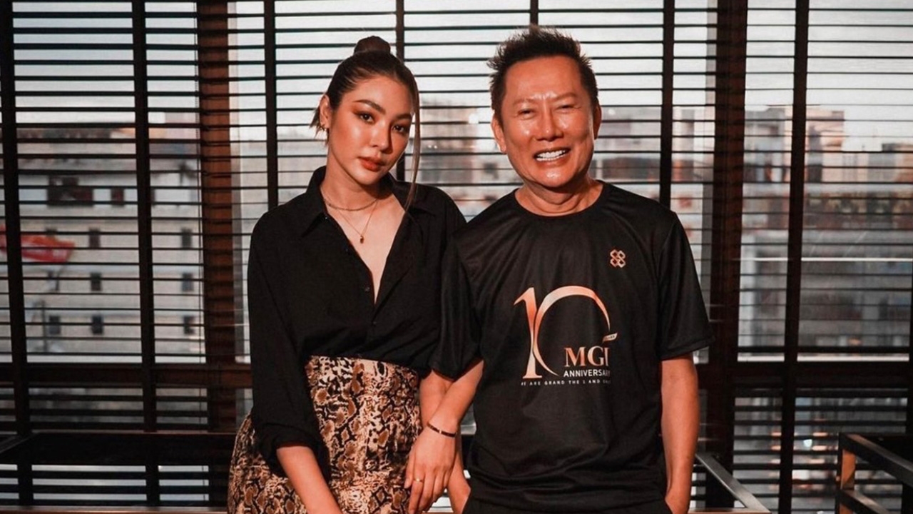 นางงามรุ่นพี่ออกโรงป้อง ณวัฒน์ ฉะคนด่ามิสแกรนด์ ระวังผลกรรมตกกับคนที่คุณรัก 