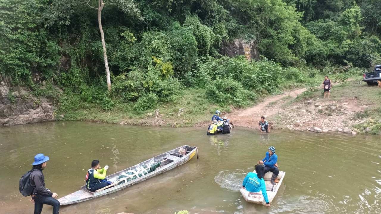 กราบหัวใจกู้ภัยลพบุรี ขึ้นเขาลงห้วยแบกศพคนหาของป่าโดนหินทับตาย 5 วันออกมา