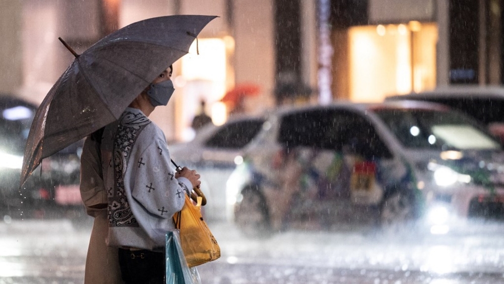 ไต้ฝุ่น ‘ตาลัส’ ถล่มภาคกลางญี่ปุ่นคร่าแล้ว 2 ศพ ไฟดับนับแสนครัวเรือน