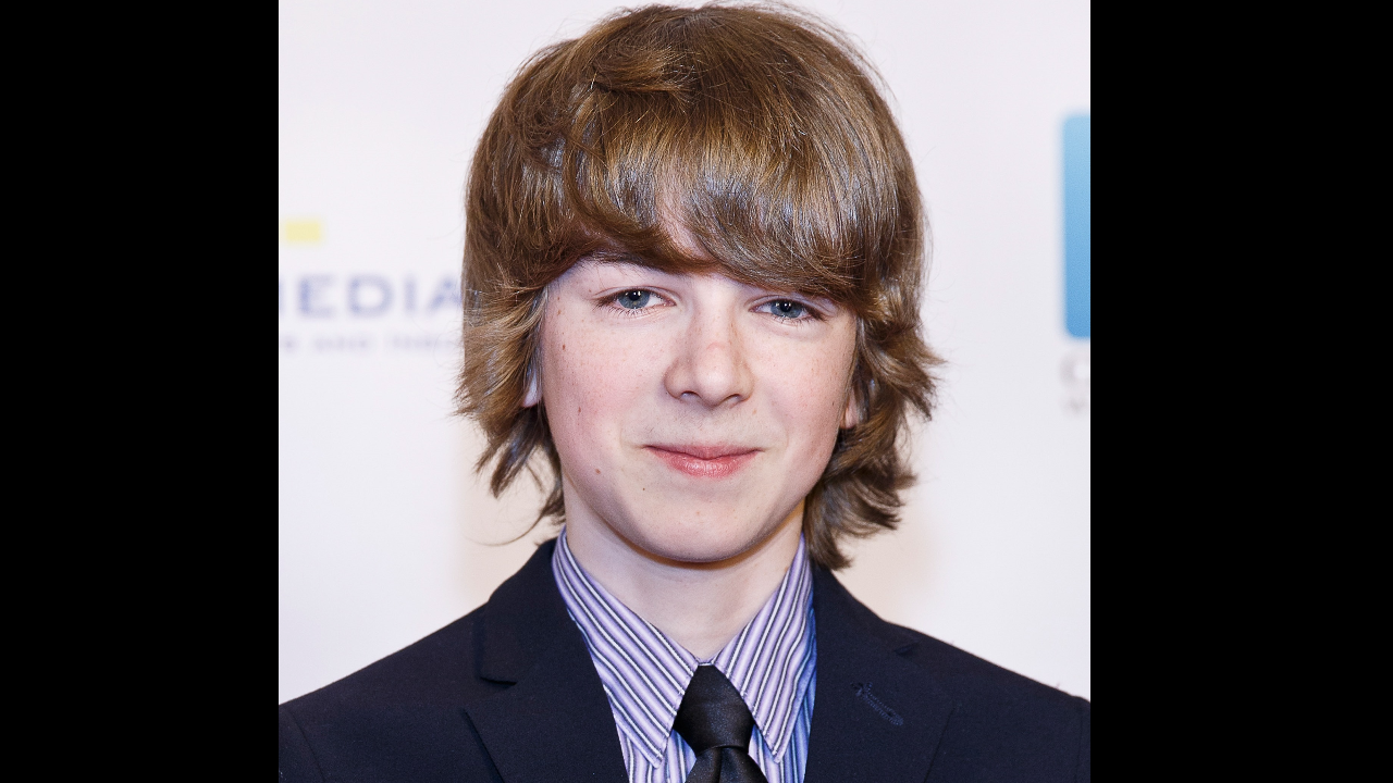 ศาลตัดสินจำคุกตลอดชีวิต ดาราหนุ่มแคนาดา ข้อหาฆาตกรรมแม่ตัวเอง