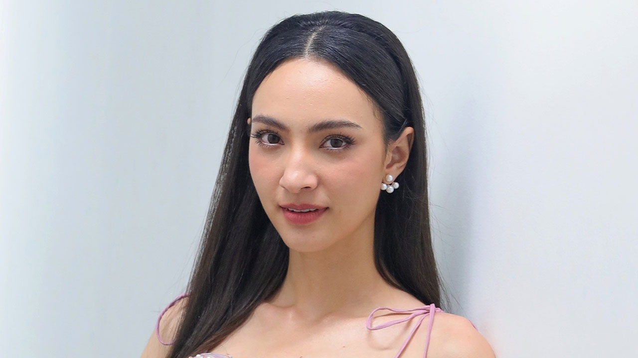 “แอนน่า กลึคส์” ภูมิใจทำให้ “แม่-ยาย” มีความสุข ยอมรับมีหนุ่มเข้ามาจีบแต่แค่เพื่อน