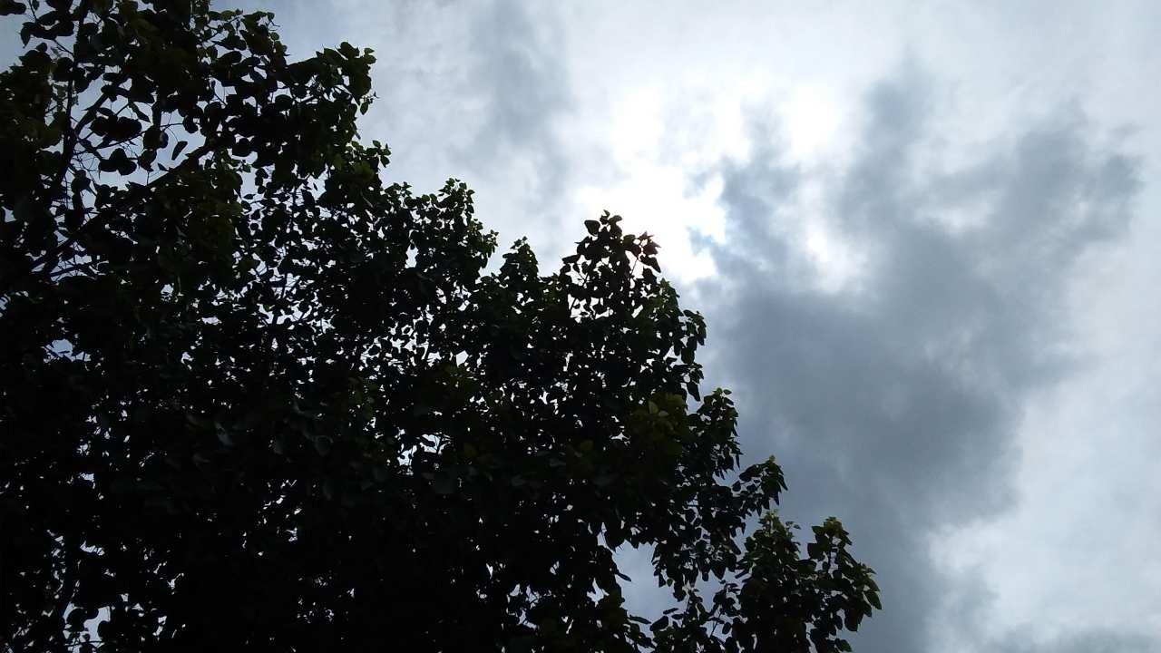 อัศจรรย์เห็น "พระอาทิตย์ทรงกลด" ขณะที่ อ.ลักษณ์ ทำพิธีบวงสรวงที่คำชะโนด