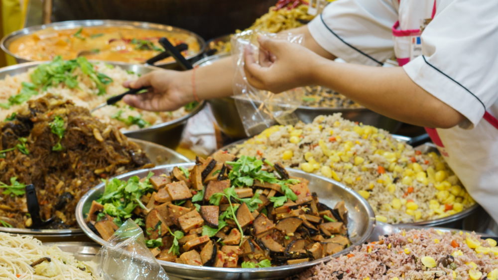 .ทำนายฝันว่ากินเจ เลขเด็ดนำโชค พร้อมความหมายตามตำรา มีเลขเด็ดตัวไหนบ้าง?.