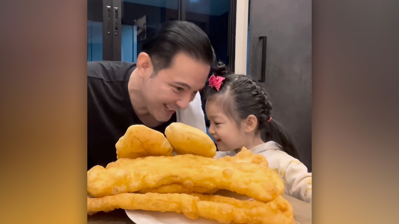 หนุ่ม ศรราม อวดภาพ น้องวีจิ วัย 3 ขวบ ฉายแววความสวยออร่าตั้งแต่เด็ก