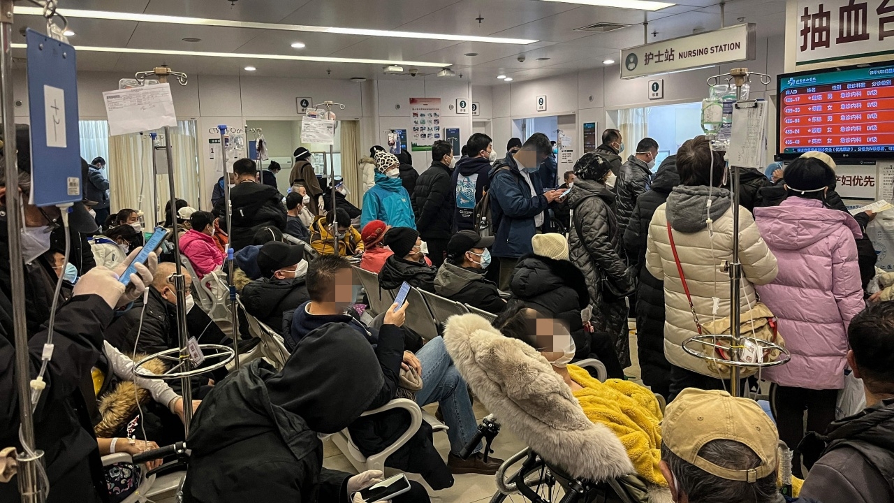 สุดหนัก แพทย์เชี่ยวชาญจีน ยอมรับ อาจมีคนติดโควิดในเซี่ยงไฮ้ แล้ว 70%