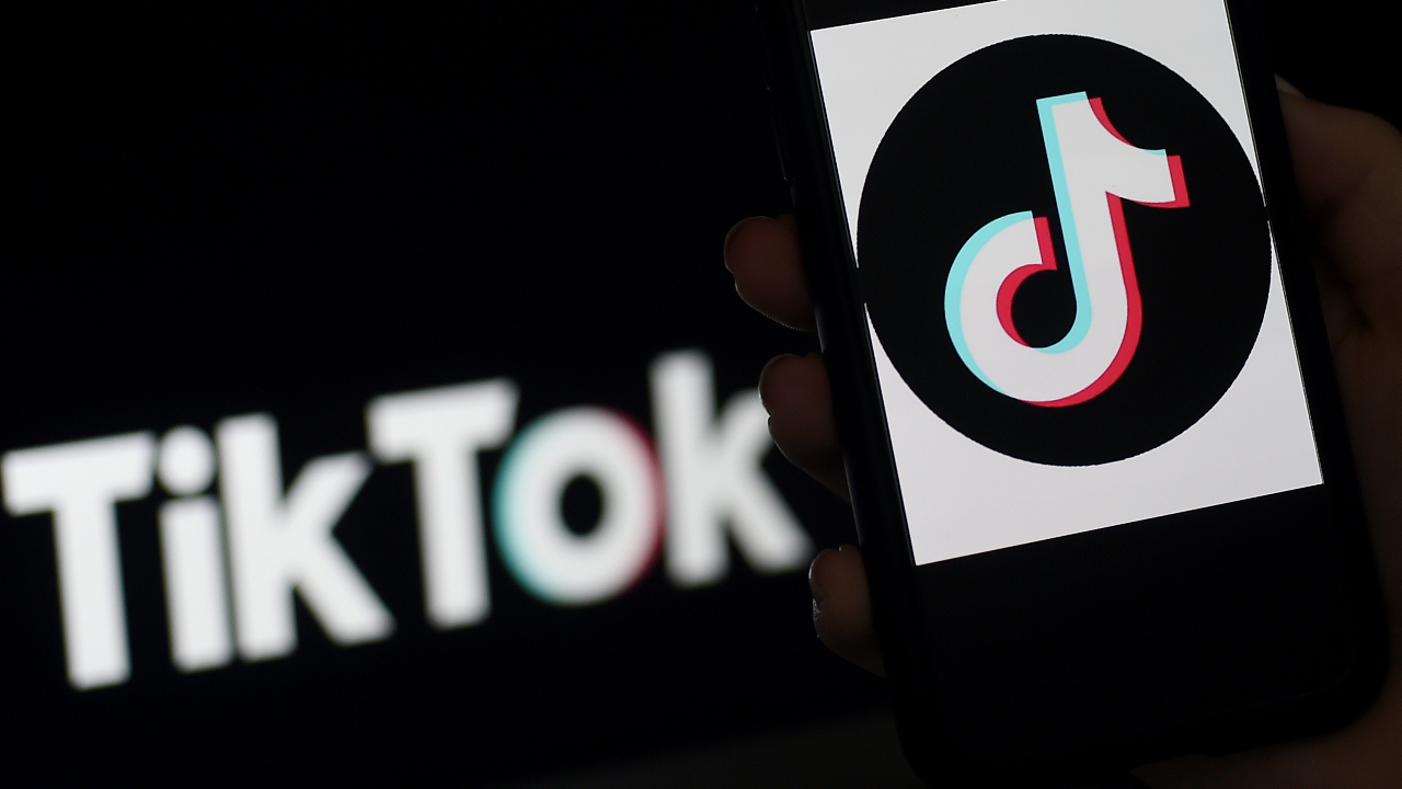 ส่องพฤติกรรมคนใช้โซเชียลรับ “ปีเถาะ” พบ TikTok โต 100 เปอร์เซ็นต์