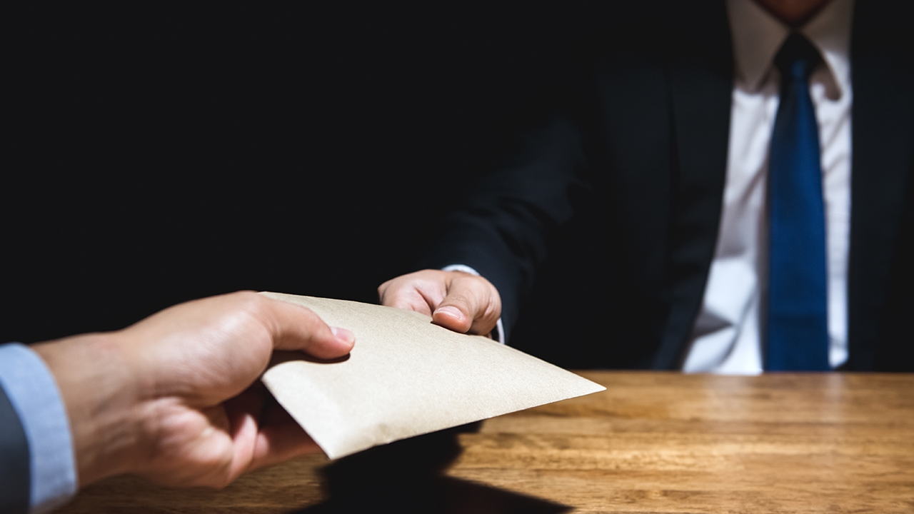 คำพูดเป็นนายกายเป็นบ่าว