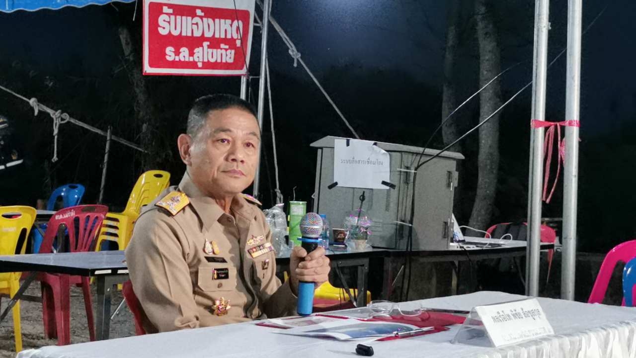 ผบ.ทรภ.1 ย้ำรอผลดีเอ็นเอจึงจะระบุตัว ขณะที่วันนี้พบเพียงชุด-ถุงน้ำที่ชุมพร