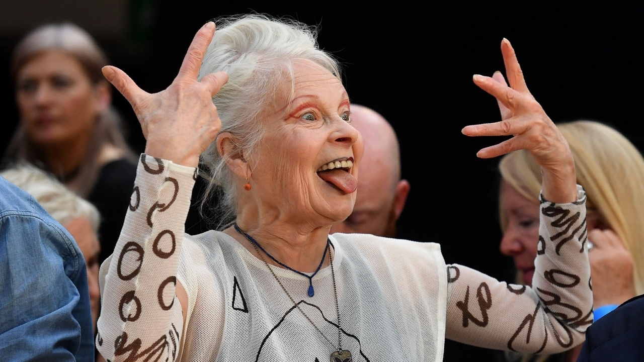 ประวัติ วิเวียน เวสต์วูด ตำนานไอคอนดีไซเนอร์ พังก์ และนักกิจกรรมรักษ์โลก