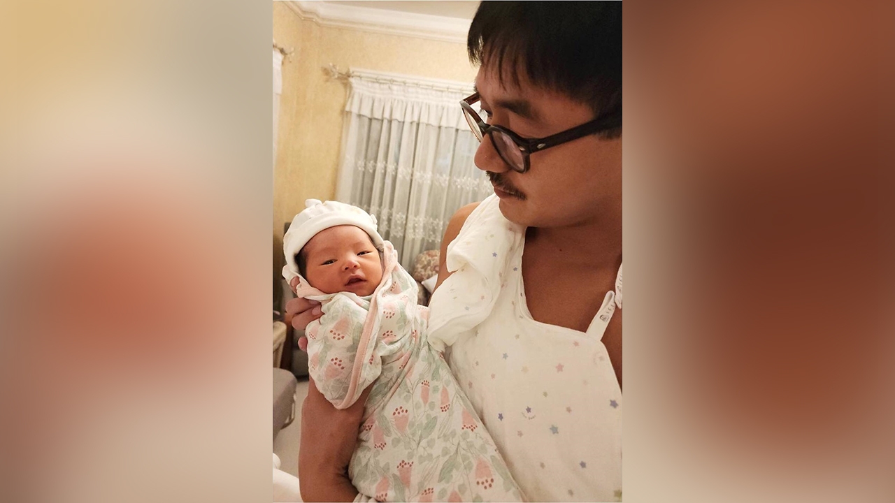 คุณพ่อลูกอ่อน เวียร์ ศุกลวัฒน์ แซว น้องวิริน เป็นตัวตึงทำป๊ามี้แทบไม่ได้นอน