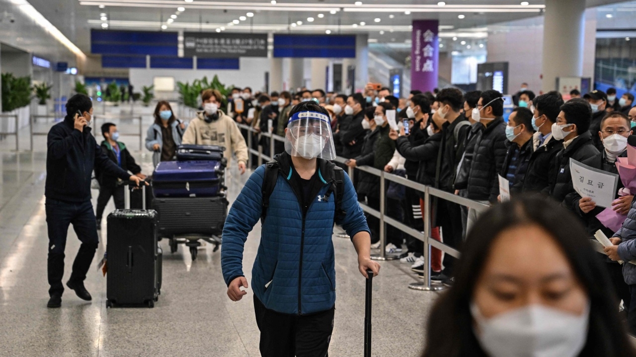 ตื่นเต้น จีนเปิดประเทศ ผู้โดยสารกลุ่มแรกเกือบ 400 คนมาจากสิงคโปร์ แคนาดา