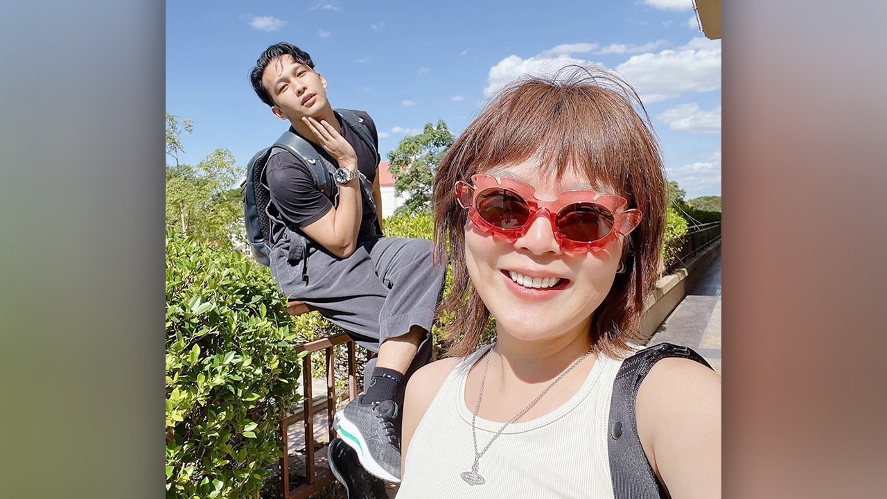 คู่รักต่างวัย ลุลา-ฟิลลิปส์ เปิดตัวปุ๊บควงแขนเติมหวาน ไกลถึงเวียงจันทน์