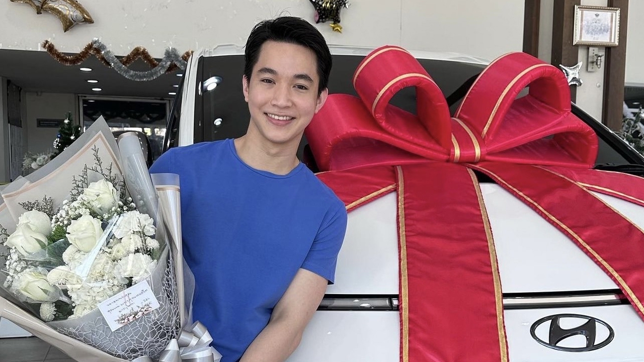 หมอริท ถอยรถป้ายแดงรับปีใหม่ คอหวยรีบจดเลขทะเบียน บอกงวดนี้มาแน่