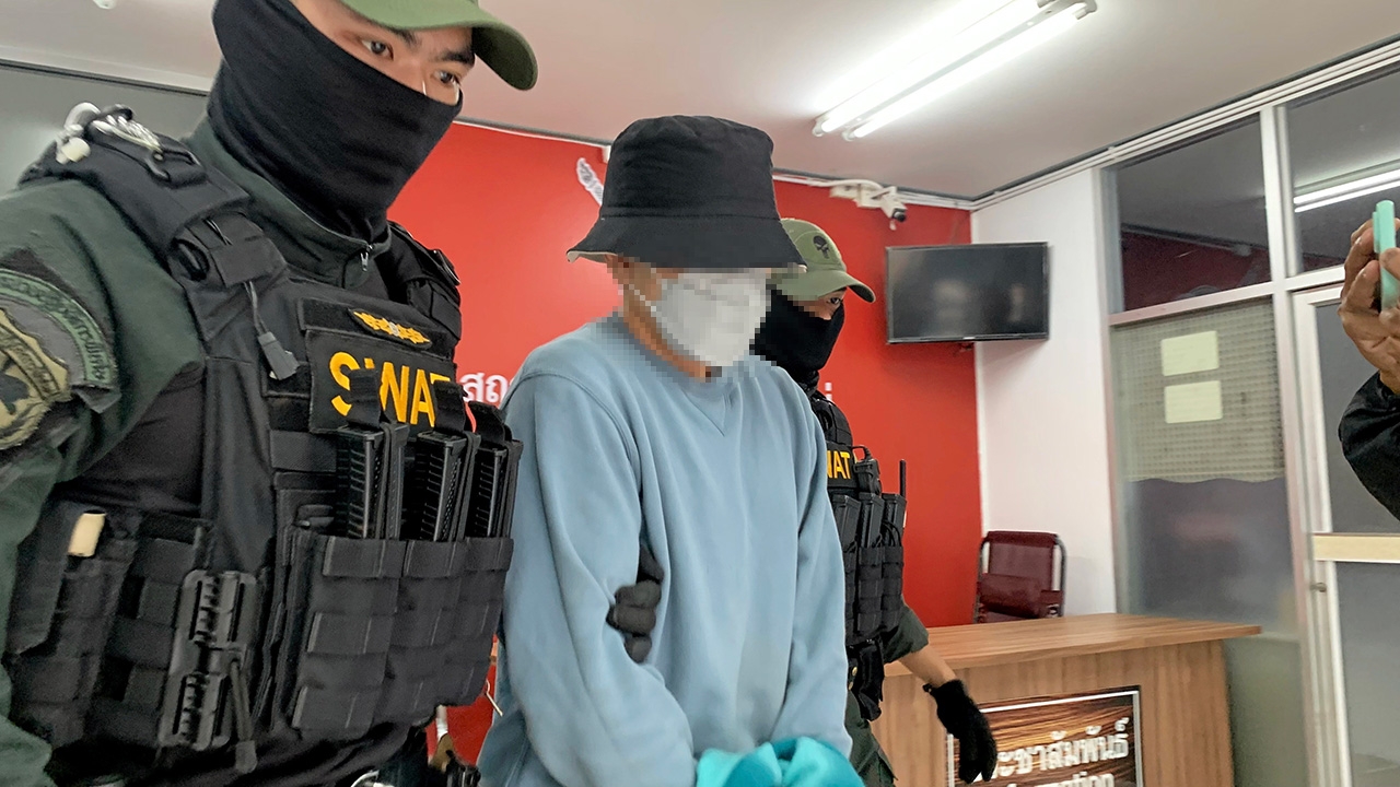 รวบครูฝึกยิงปืน ฆ่าวิศวกรอังกฤษ ขอโทษต่อสังคม โมโหโดนทุบรถ!