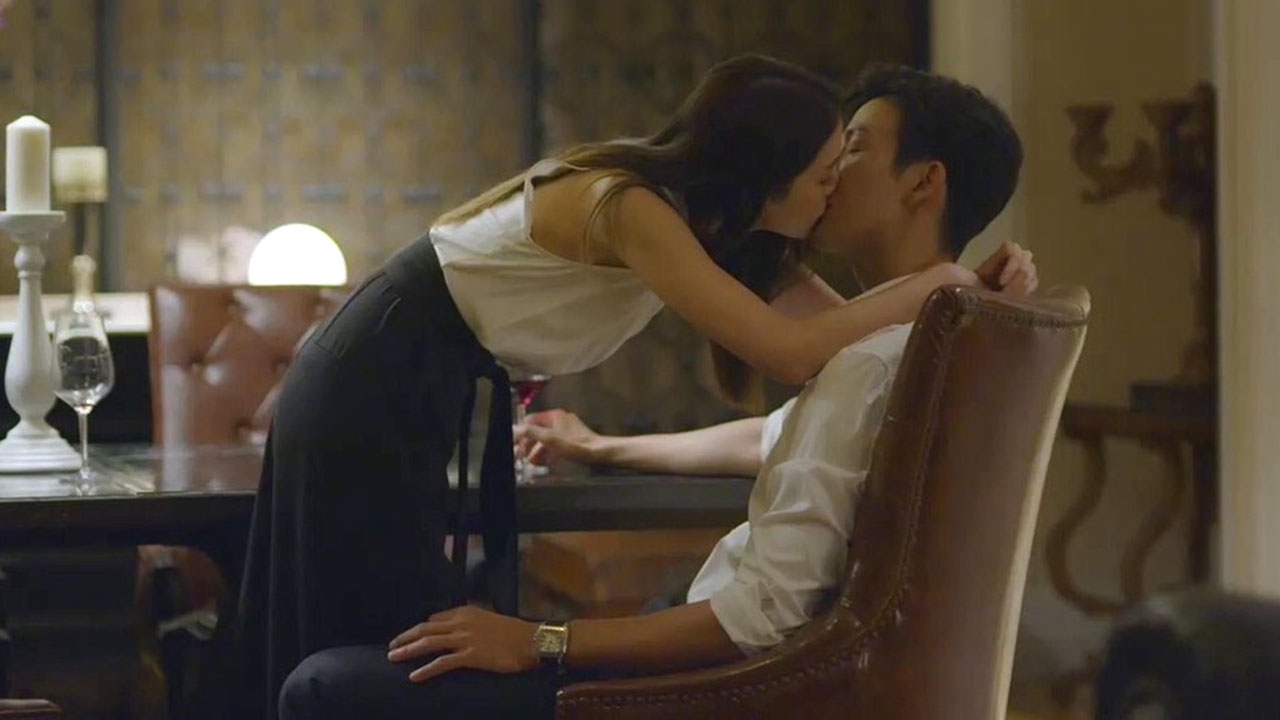 "พิม" ชีวิตซวนเซ ใจกล้ารุกจูบก่อน ปล่อยใจไปกับ "พุฒ" ในละคร "ดงดอกไม้"