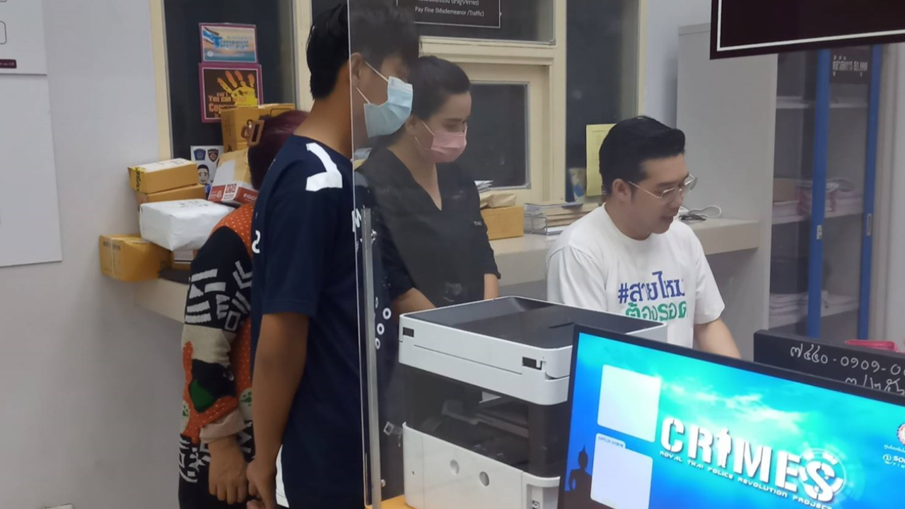 แจ้งจับเซลส์ ต้มขายป้ายแดงปลอม โทร.ถามปัดรับผิดชอบ-ท้าฟ้องอีก