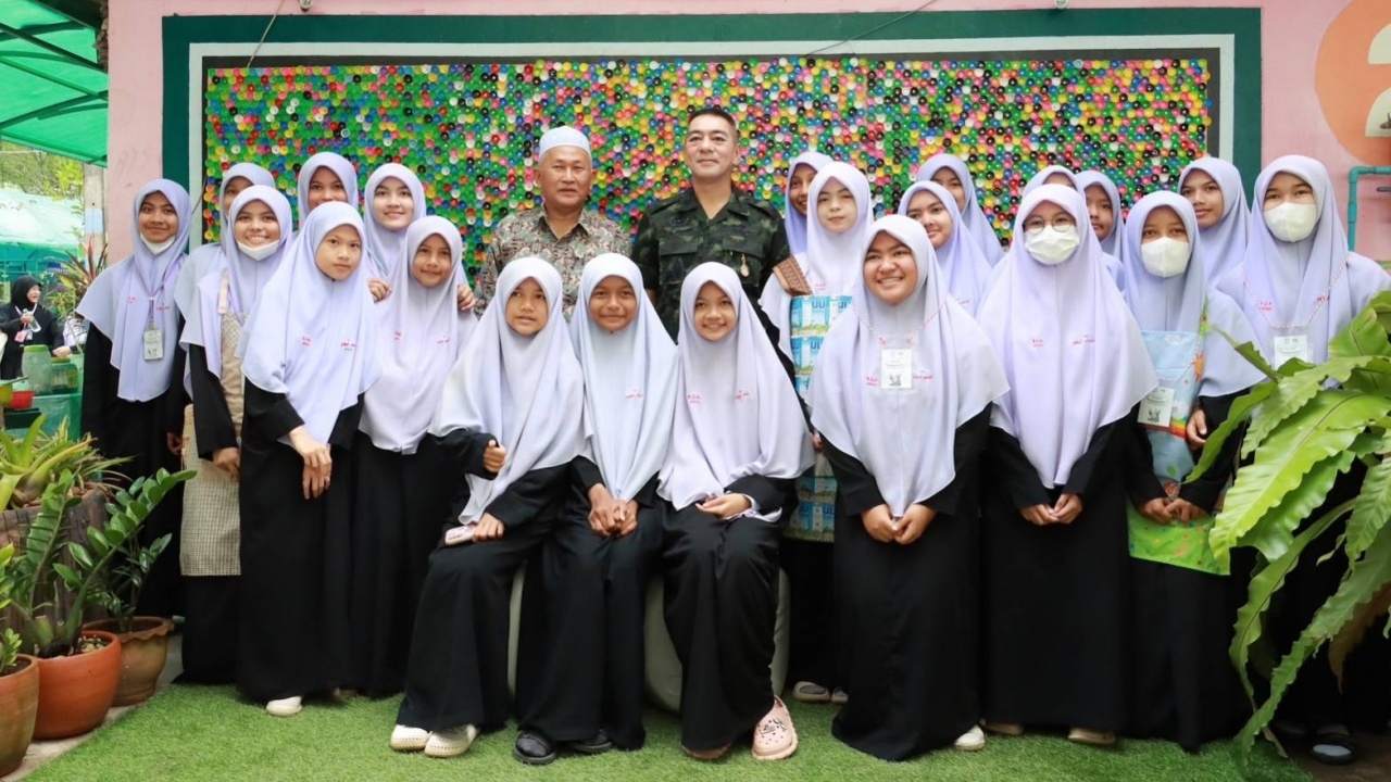 มทภ.4 ร่วมมหกรรมวิชาการ 71 ปี ธรรมวิทยาฯ เพื่อนำความเจริญสู่ จชต.