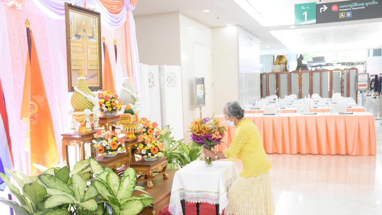 คณะบุคคล-ประชาชน ลงนามถวายพระพร "พระองค์ภา" อย่างต่อเนื่อง