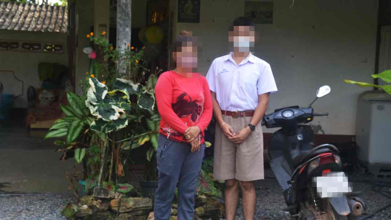 ตัวแทนญาติเด็ก 18 สอบติดแพทย์ แจงยอดเงินบริจาค สาเหตุใช้มือถือแพง