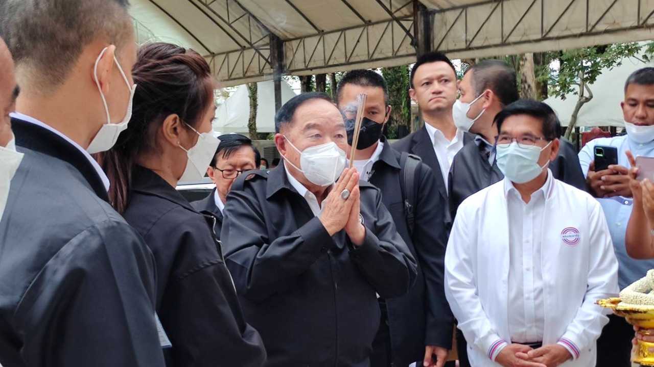 “ลุงป้อม” ลุยภูเก็ต เร่งป้องน้ำท่วม แก้ไขปัญหาการกัดเซาะชายฝั่ง