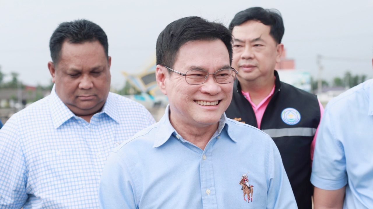 บินด่วนเยี่ยมน้ำท่วมใต้ “จุรินทร์” กำชับเร่งระบาย สั่งเข้มป้องฉวยขายของแพง