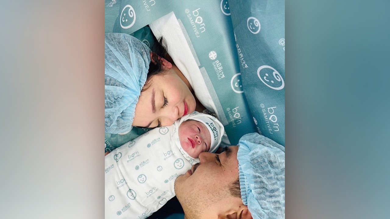 คลอดแล้วจ้า น้องวีลิน ลูกสาวคนแรก พ่อเวียร์-แม่วิกกี้ ทั้งวงการแห่ยินดี
