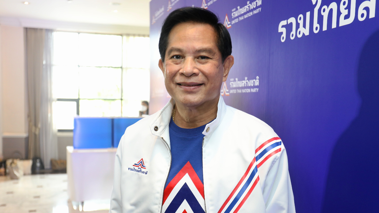 “พีระพันธุ์” ยื่นลาออกที่ปรึกษามีผลวันนี้ สะพัดเตรียมนั่งเลขาธิการนายกฯ