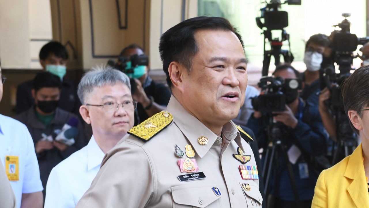 “อนุทิน” ย้ำ สธ. ไม่หนุนขยายเวลาเปิดผับบาร์ถึงตี 4 คำนึงความปลอดภัยประชาชน