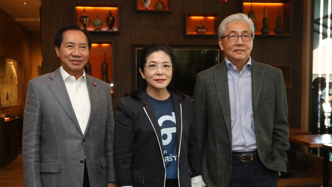 ไม่ได้ควบรวม 2 พรรค “สมคิด-สุดารัตน์” แถลงแค่จับมือเป็นพันธมิตรกัน