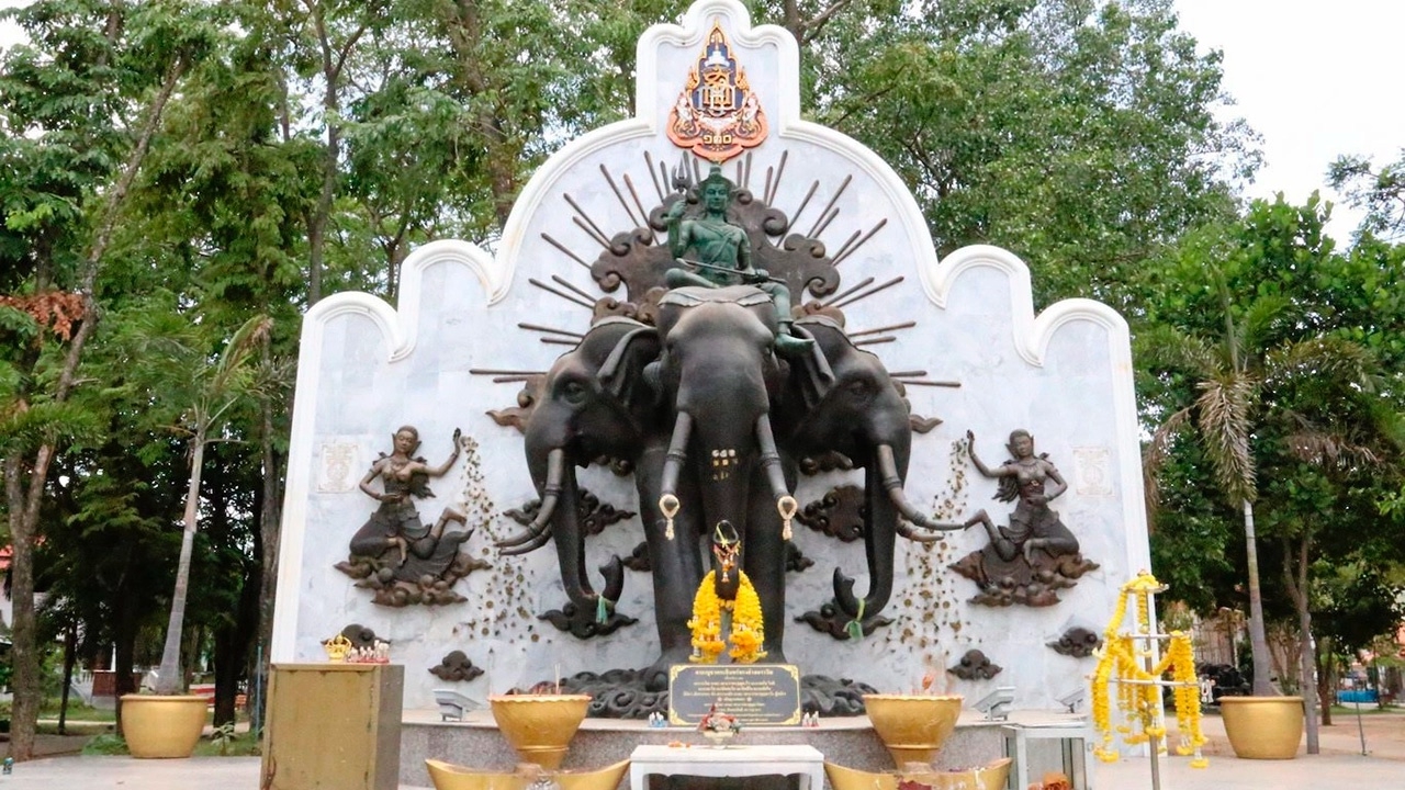 บทพากย์เอราวัณ เนื้อเรื่องย่อ ข้อคิด และบทสรุปจากตัวละคร