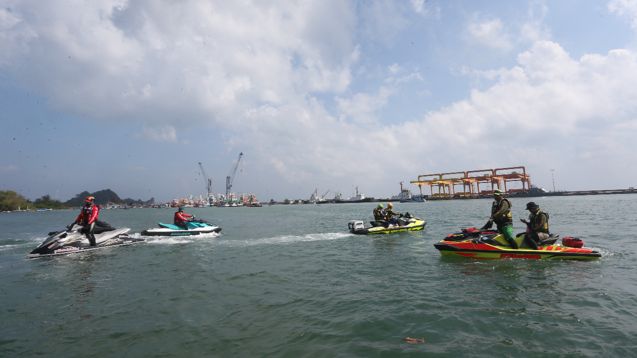 อัปเดต 18 รายชื่อผู้เสียชีวิตเหตุ "เรือหลวงสุโขทัย" สูญหาย 11 นาย