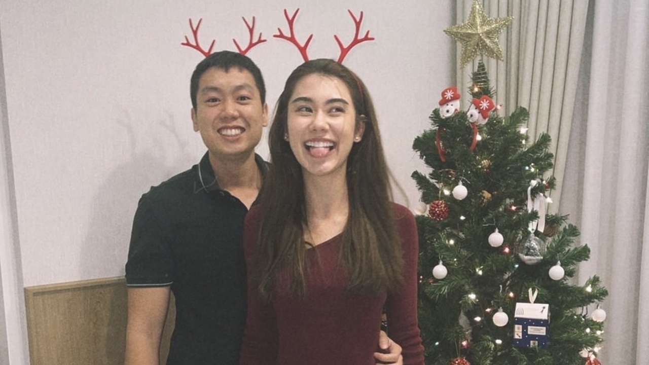 หวานเว่อร์ ลีน่า ลลินา ควง ไฮโซประคุณ พรประภา ฉลองคริสต์มาสกับครอบครัว 