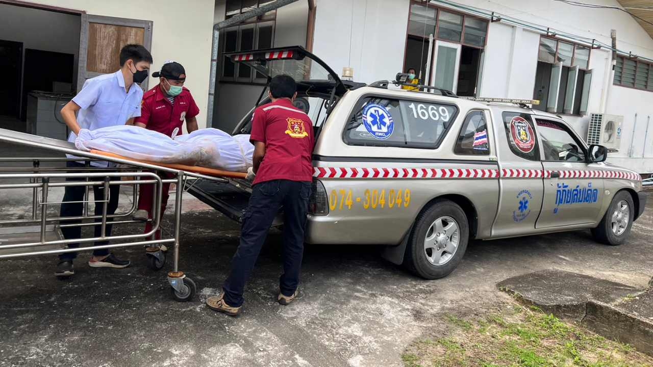 ศพชายใส่เสื้อ "กองทัพเรือ" ลอยเกยหาดที่สงขลา ไม่ใช่ทหารเรือ