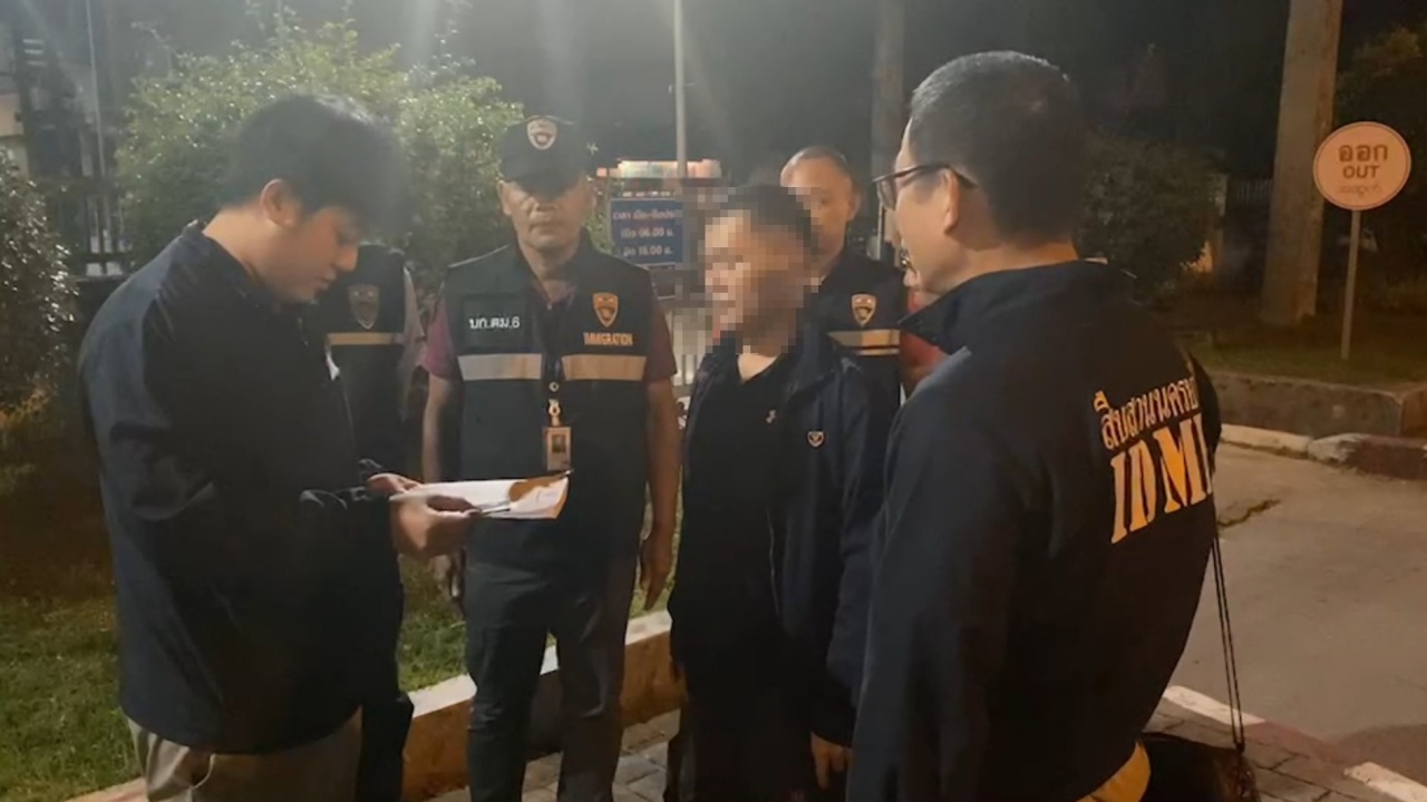 สืบนครบาล รวบเครือข่าย "ตู้ห่าว" อีก 1 อ้างแค่รับเปิดบัญชีม้าให้คนจีน