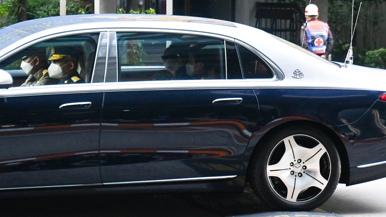 เจ้าฟ้าสิริวัณณวรีฯ เสด็จเยี่ยม "พระองค์ภา" พสกนิกรรอรับเสด็จเนืองแน่น