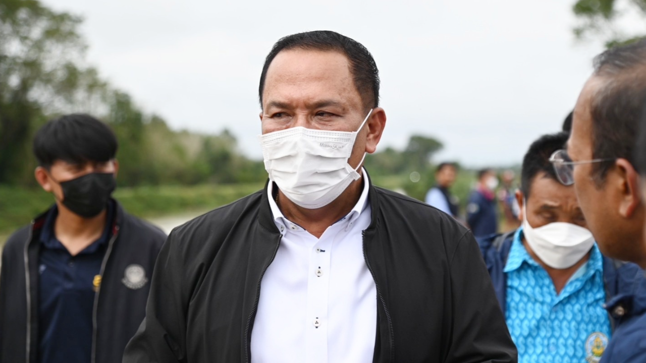 "กรมชลฯ" เร่งซ่อมคันดินประตูระบายน้ำ "ปากคลองมูโนะ" หลังถูกน้ำกัดเซาะ