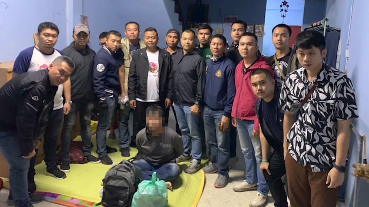 ตำรวจรวบตัวอดีตผัวฆ่าบีบคอเมียเก่า ทิ้งศพข้างทางริมถนนแก้งคร้อ-หนองเรือ