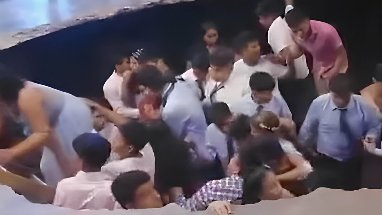 เต้นมันจนพื้นถล่ม กลืน นศ.เปรู 25 คน กลางปาร์ตี้จบการศึกษา (คลิป)