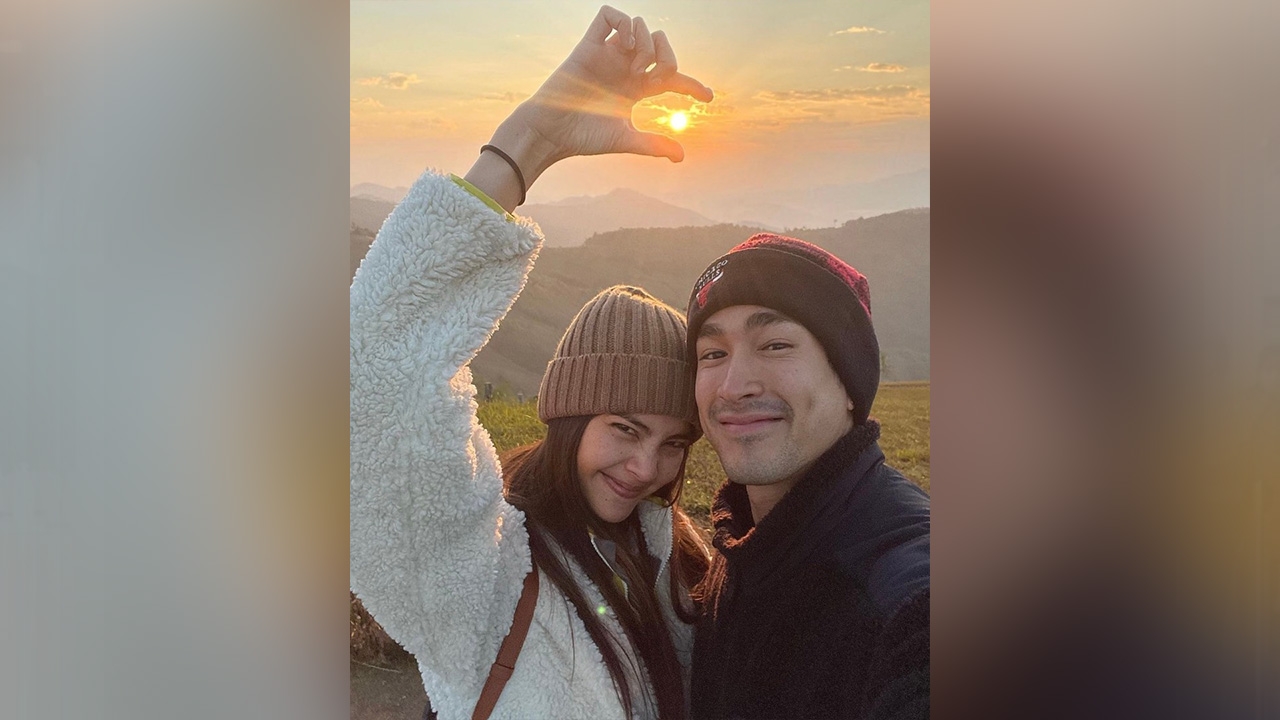 ณเดชน์-ญาญ่า ปล่อยโมเมนต์หวานฉ่ำ อากาศหนาวแค่ไหนก็รู้สึกอุ่น