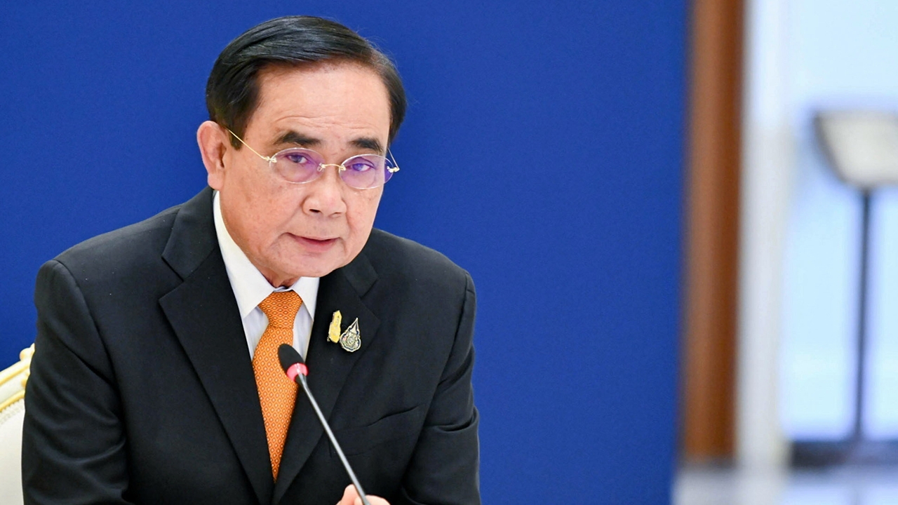 ชักช้าลีลาจะพากันพัง