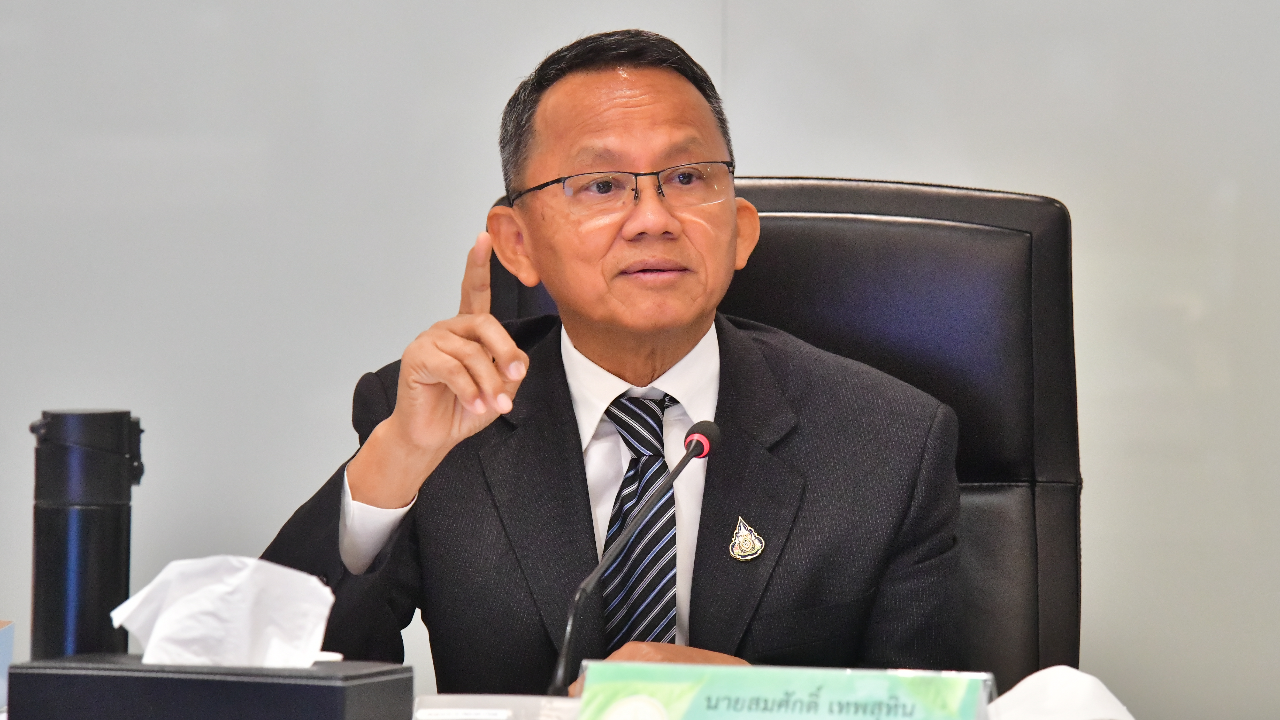 "สมศักดิ์" เร่งแก้ปัญหาขึ้นทะเบียนผลิตภัณฑ์กระท่อม ชง อย.ปรับเวลาศึกษา