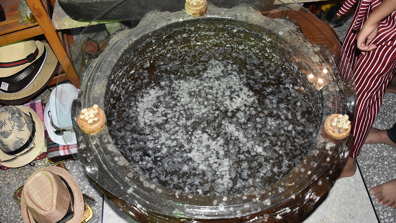 รวมไว้ให้แล้ว "เลขเด็ดงวดนี้" จากอ่างน้ำมนต์มงคล ลุ้นโชค 1/11/65