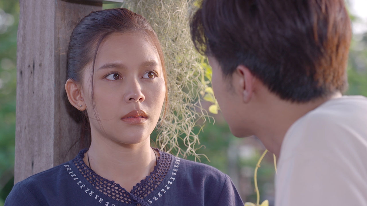 กั้ง เสิร์ฟโมเมนต์หวาน ปลอบใจ ไข่มุก จนยิ้มออก ใน ซิ่นลายโส้ EP.9