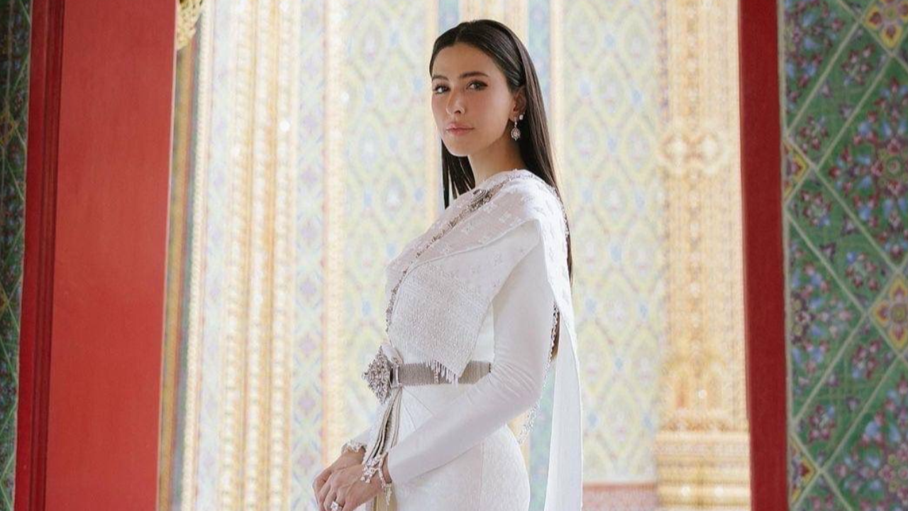 แพงไม่ไหว ศรีริต้า ทำบุญวันเกิด ในชุดไทย สวยประหนึ่งนางในวรรณคดี