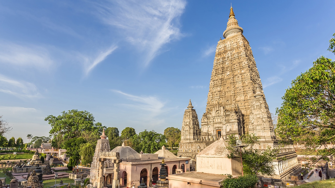 สมโภชฉัตรทองคำและสรงน้ำพระมหาโพธิเจดีย์พุทธคยา