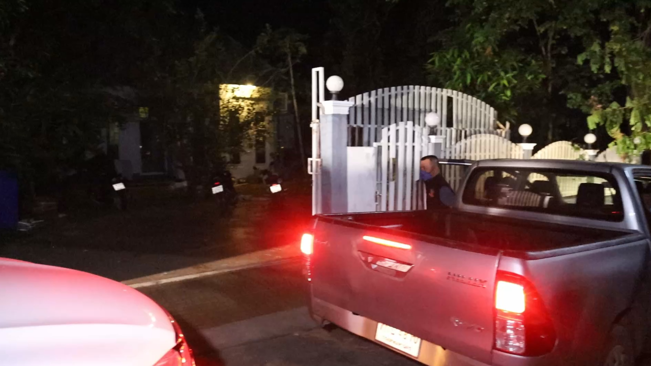 บุกค้นบ้าน "เสี่ย ป." เจอเด็ก 15-สื่อลามกเพียบ สาว 17 แฉพฤติกรรมฉาว